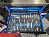 Werkstattwagen, 7 Schubladen, vollständig bestückt, mit Radio und Bluetooth