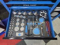 Werkstattwagen, 7 Schubladen, vollständig bestückt, mit Radio und Bluetooth
